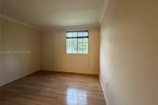 6195 NW 186th St, Hialeah, FL 33015 - Photo 8