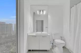 151 SE 1st St, Miami, FL 33131 - Photo 10