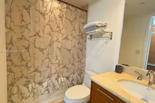 50 Biscayne Blvd, Miami, FL 33132 - Photo 32