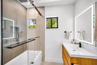 530 SW 18th Ter, Miami, FL 33129 - Photo 28