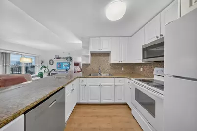 1627 SW 37th Ave #401, Miami, FL 33145 - Photo 2