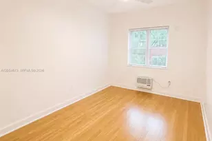 322 25th St, Miami Beach, FL 33140 - Photo 6