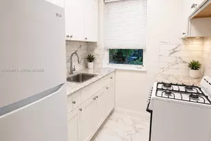 322 25th St, Miami Beach, FL 33140 - Photo 4