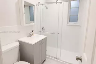 322 25th St, Miami Beach, FL 33140 - Photo 8