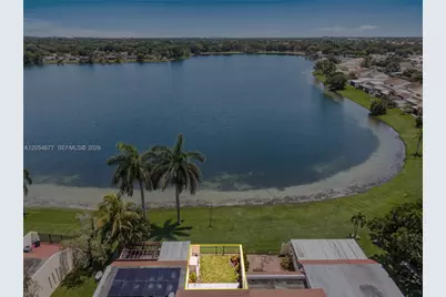 19113 NW 64th Ct, Hialeah, FL 33015 - Photo 6