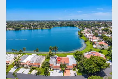 19113 NW 64th Ct, Hialeah, FL 33015 - Photo 10