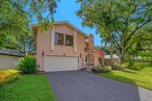 42 Birch Dr, Cooper City, FL 33026 - Photo 2