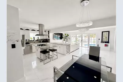 8641 NW 19th St, Pembroke Pines, FL 33024 - Photo 12