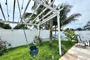 8641 NW 19th St, Pembroke Pines, FL 33024 - Photo 26