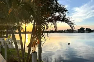 8641 NW 19th St, Pembroke Pines, FL 33024 - Photo 4