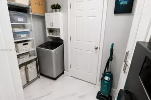 8641 NW 19th St, Pembroke Pines, FL 33024 - Photo 22