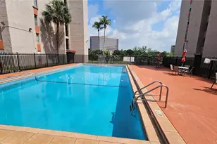 5201 NW 7th St, Miami, FL 33126 - Photo 10