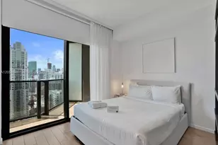 398 NE 5th St, Miami, FL 33132 - Photo 12