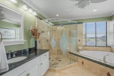 694 SW 168th Way, Pembroke Pines, FL 33027 - Photo 32