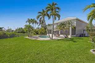 694 SW 168th Way, Pembroke Pines, FL 33027 - Photo 16