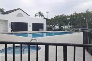 210 Lake Pointe Dr, Oakland Park, FL 33309 - Photo 32