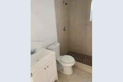 1921 NW 59th St #D, Miami, FL 33142 - Photo 16