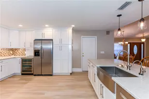 850 Amherst Ave, Davie, FL 33325 - Photo 12