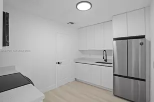 801 NW 105th St, Miami, FL 33150 - Photo 6