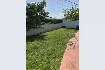 8240 NW 181st St #2, Hialeah, FL 33015 - Photo 6