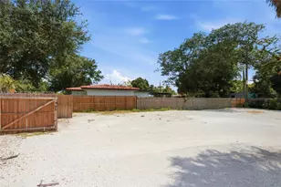 417 NE 11th Ave, Pompano Beach, FL 33060 - Photo 6