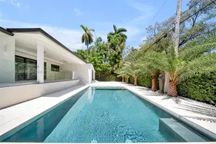 899 NE 71st St, Miami, FL 33138 - Photo 2
