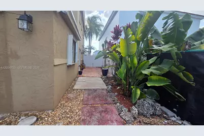 16227 SW 139th Ct, Miami, FL 33177 - Photo 22