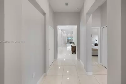 15274 SW 176th Ln, Miami, FL 33187 - Photo 12