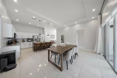 15274 SW 176th Ln, Miami, FL 33187 - Photo 10