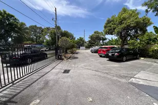 7516 NE 1st Ave, Miami, FL 33138 - Photo 52