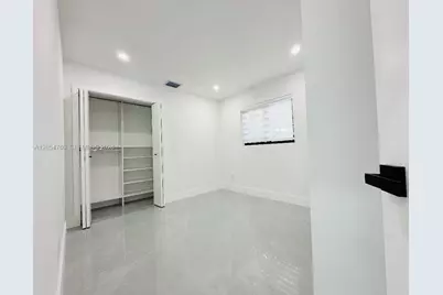 430 SW 100th Ave, Sweetwater, FL 33174 - Photo 22