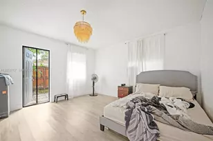 1024 SW 13th Ct, Miami, FL 33135 - Photo 16
