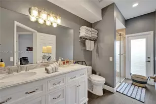 16366 N Mariposa Cir N, Pembroke Pines, FL 33331 - Photo 38