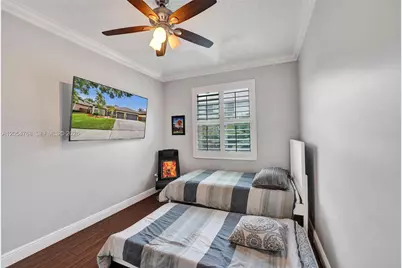 16366 N Mariposa Cir N, Pembroke Pines, FL 33331 - Photo 36