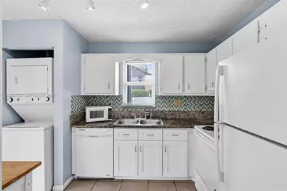 3201 NW 4th Ter #85, Pompano Beach, FL 33064 - Photo 8