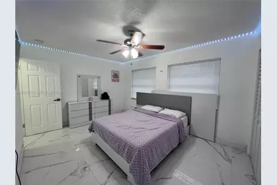 2001 SW 85th Ave, North Lauderdale, FL 33068 - Photo 18