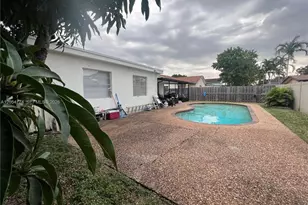 2001 SW 85th Ave, North Lauderdale, FL 33068 - Photo 28