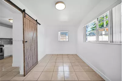 3233 SW 25th St #2, Miami, FL 33133 - Photo 12