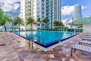 41 SE 5th St, Miami, FL 33131 - Photo 38
