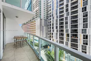 41 SE 5th St, Miami, FL 33131 - Photo 40