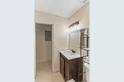 736 NW 8th, Florida City, FL 33034 - Photo 12