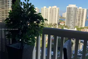1000 Island Blvd, Aventura, FL 33160 - Photo 18