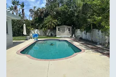 1102 NE 117th St, Biscayne Park, FL 33161 - Photo 26