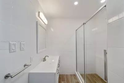 1102 NE 117th St, Biscayne Park, FL 33161 - Photo 22