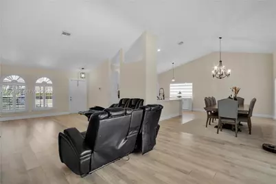 6610 NW 41st Ter, Coconut Creek, FL 33073 - Photo 8