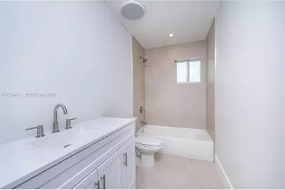 10040 SW 215th St, Cutler Bay, FL 33189 - Photo 18