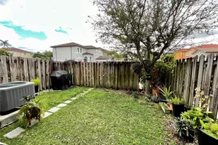 15352 SW 91st St, Miami, FL 33196 - Photo 4