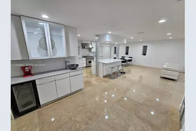 5754 NW 98th Ave, Doral, FL 33178 - Photo 8