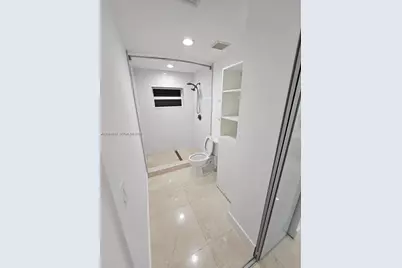 5754 NW 98th Ave, Doral, FL 33178 - Photo 28