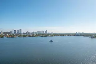 17301 Biscayne Blvd, North Miami Beach, FL 33160 - Photo 8